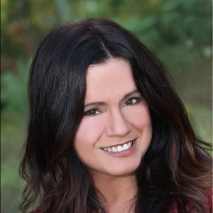 Meet your Posher, Michele